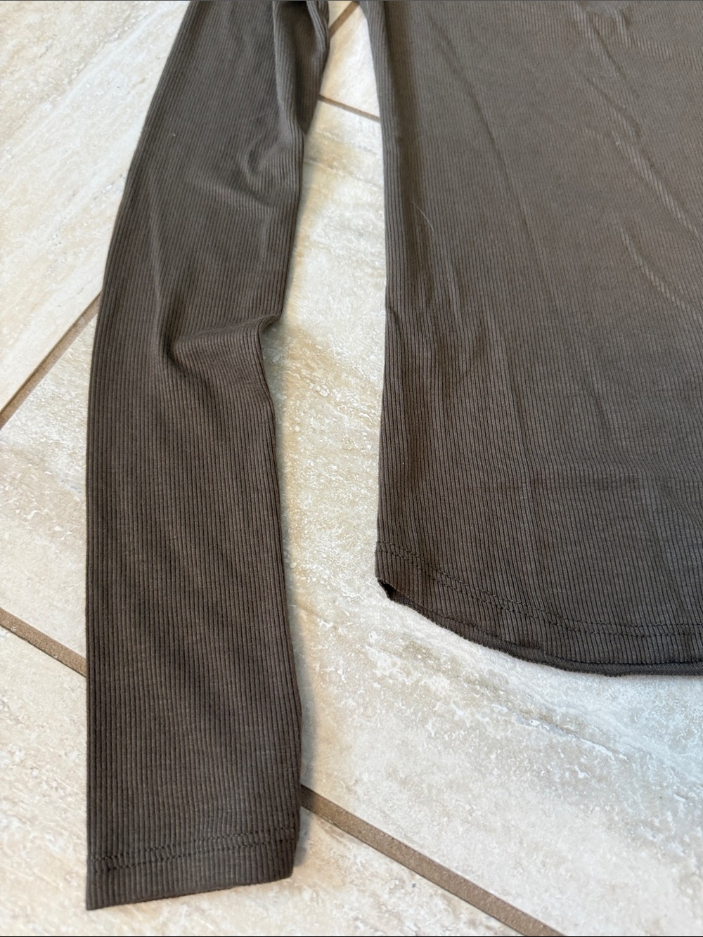 NWT Joah Brown Henley Long Sleeve Top - Picture 14 of 16